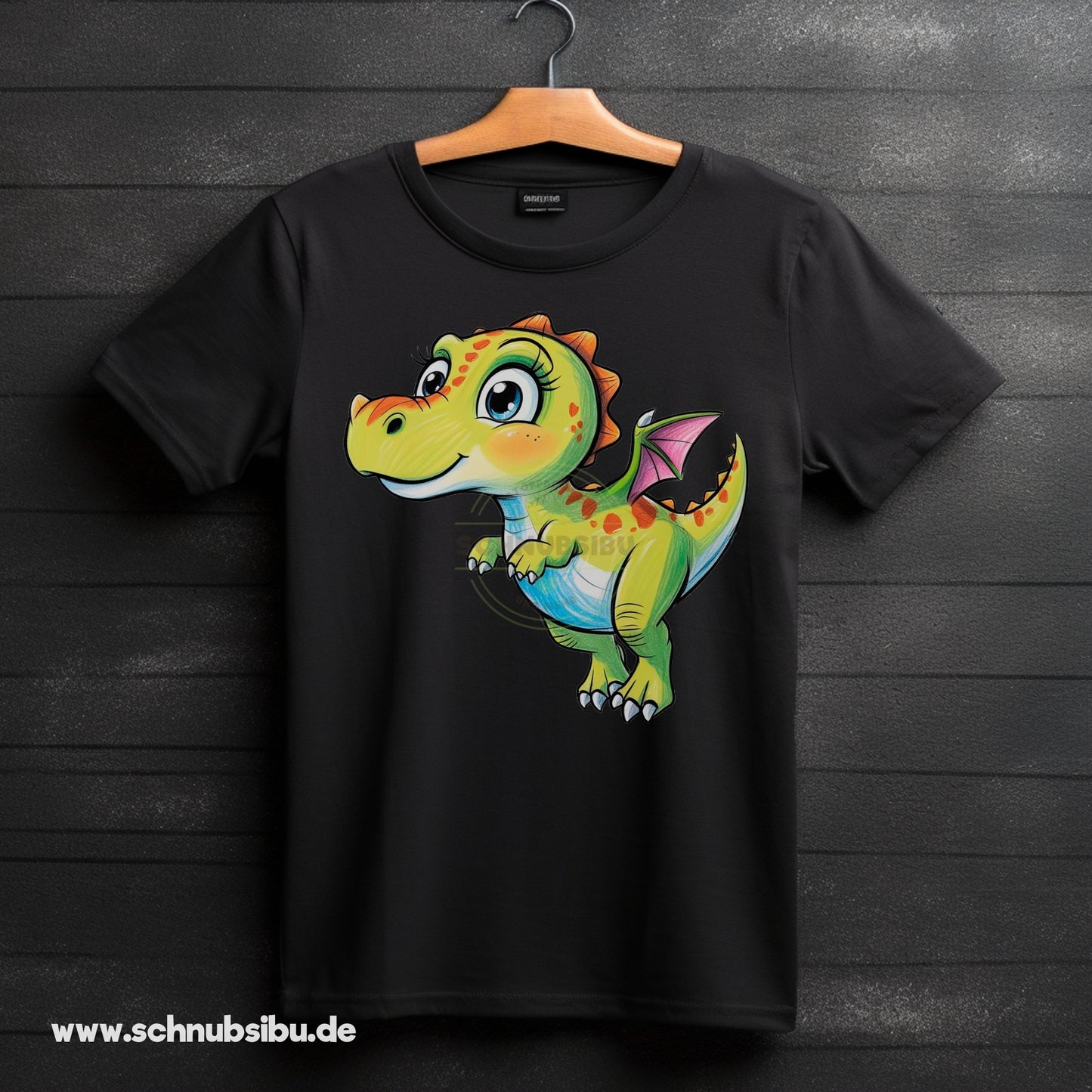 schnubsibu- Produktfoto-Mockup-Buegelbild-s-skizzentiereflugdino -