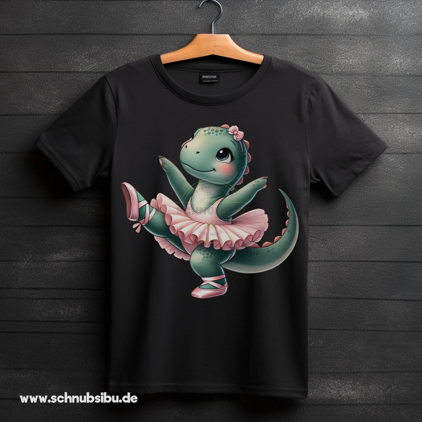 schnubsibu- Produktfoto_-_Mockup-Buegelbild-s-dinoballerina -