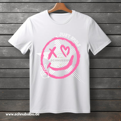 schnubsibu- Produktfoto-Mockup-Buegelbild-w-bigsmilepink -