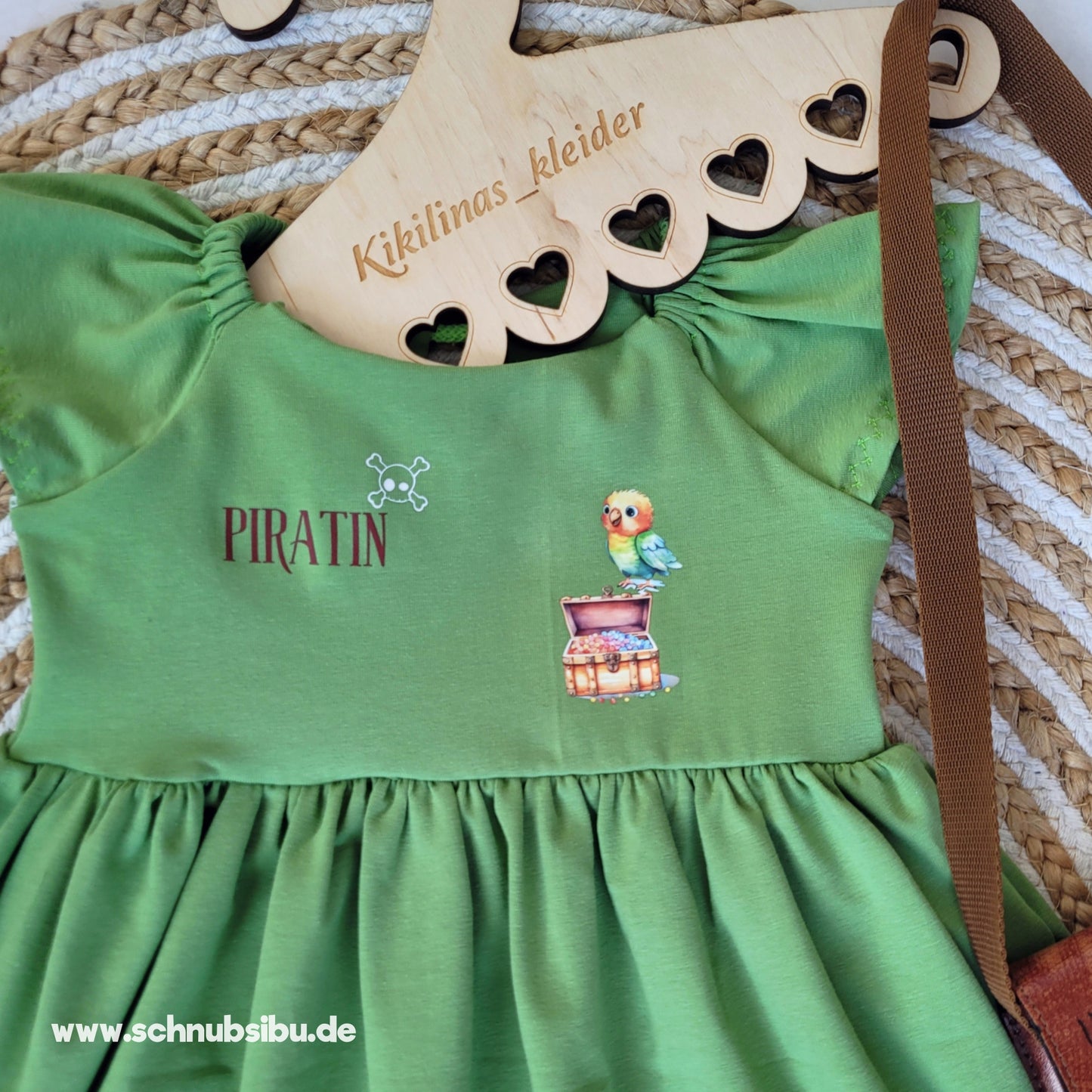 schnubsibu- Produktfoto-bb-piratenmaedchen_2 -