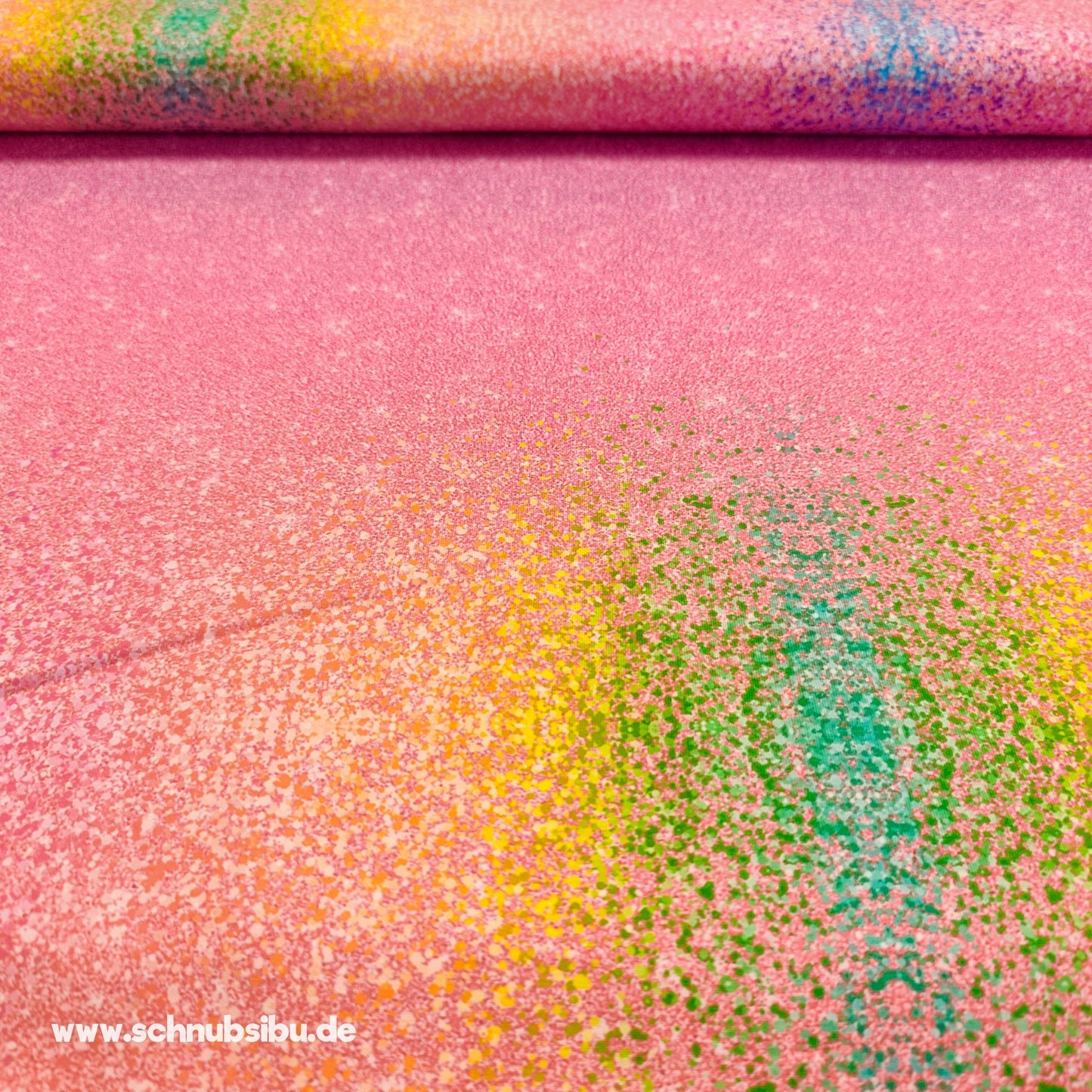 schnubsibu- Produktfoto-fakeglitzerstoff_cd982968-c7ba-44a4-a91e-61f3fb0e0d4a -