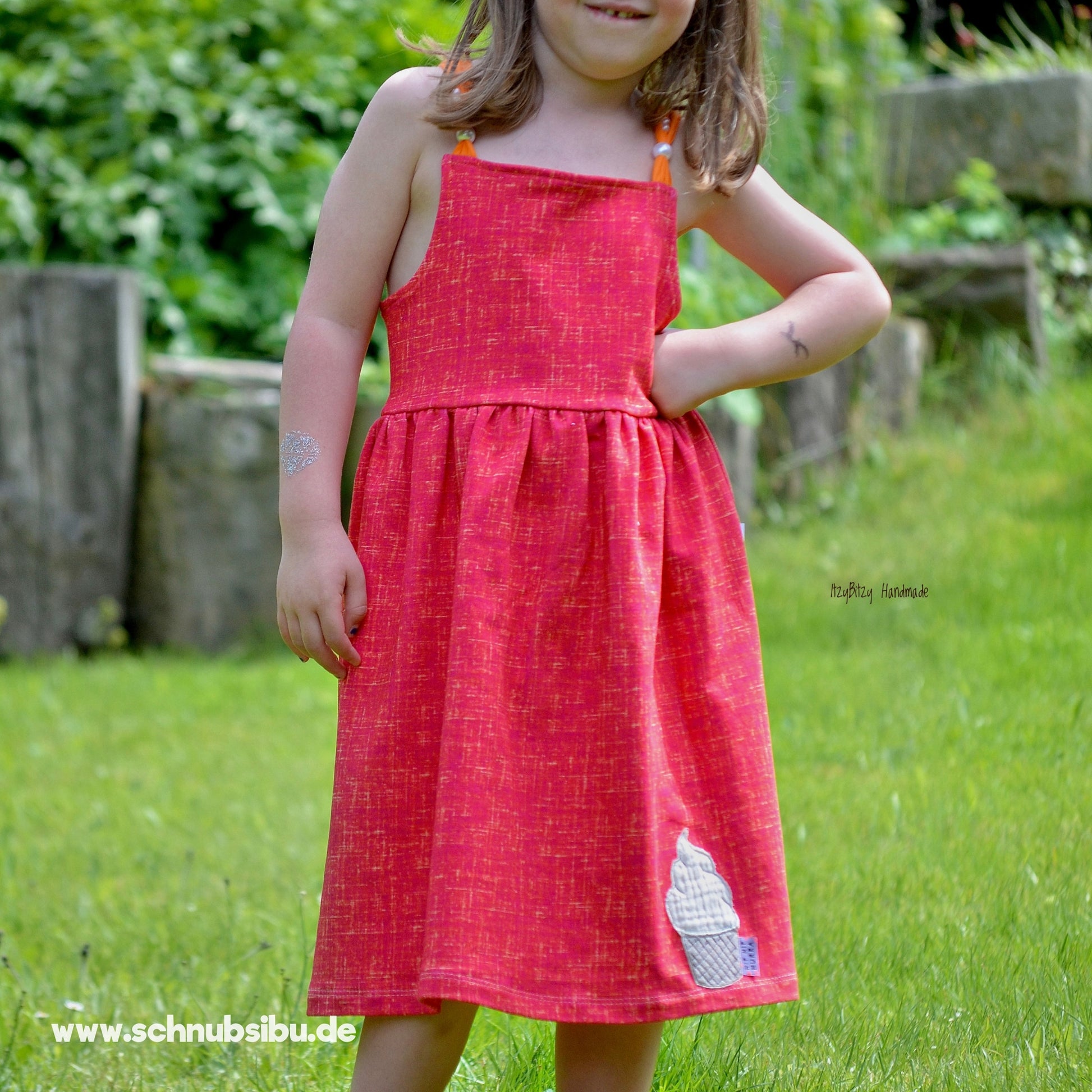 schnubsibu- Produktfoto-stoffleinencrazyrotnaeher_2 -