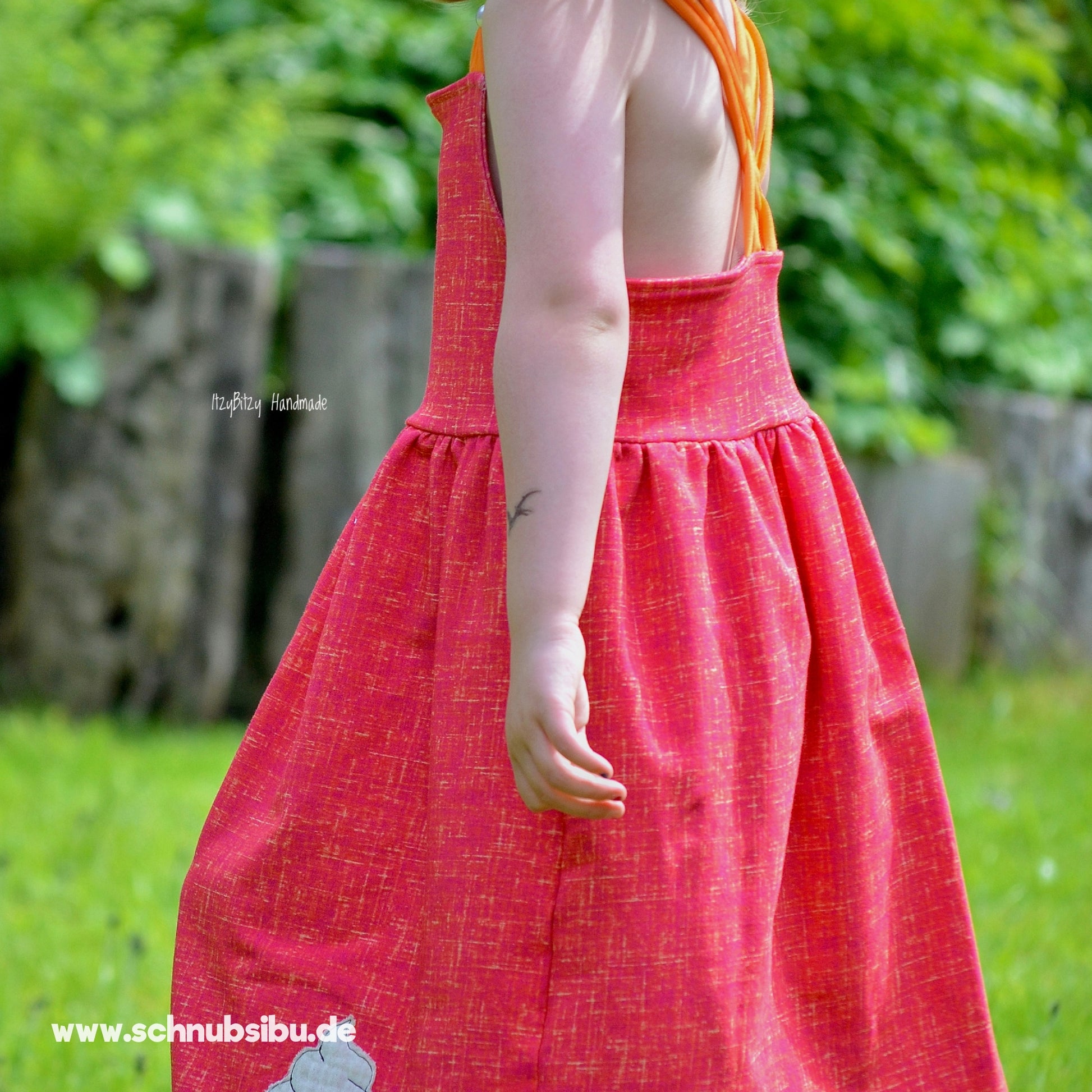 schnubsibu- Produktfoto-stoffleinencrazyrotnaeher_5 -