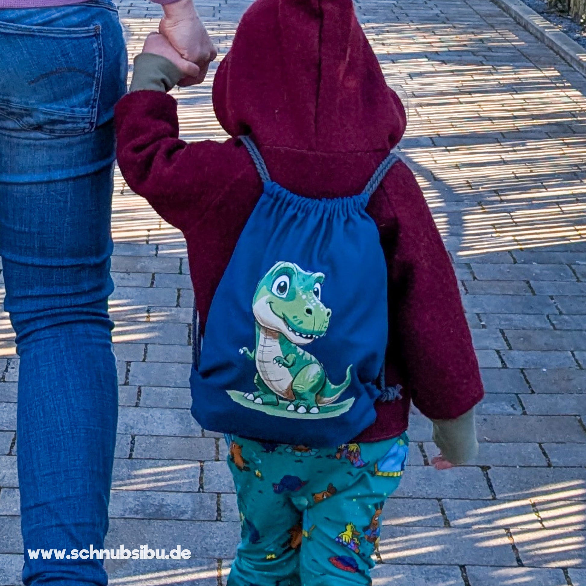 schnubsibu- Produktfoto-stofftigerzeitnaeher_1 -