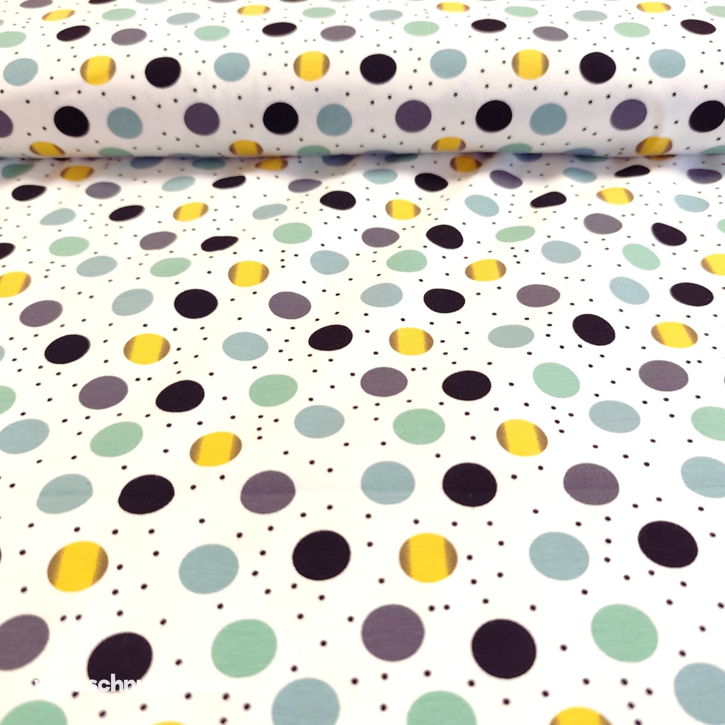 schnubsibu- Produktfoto-tupfenstoff -