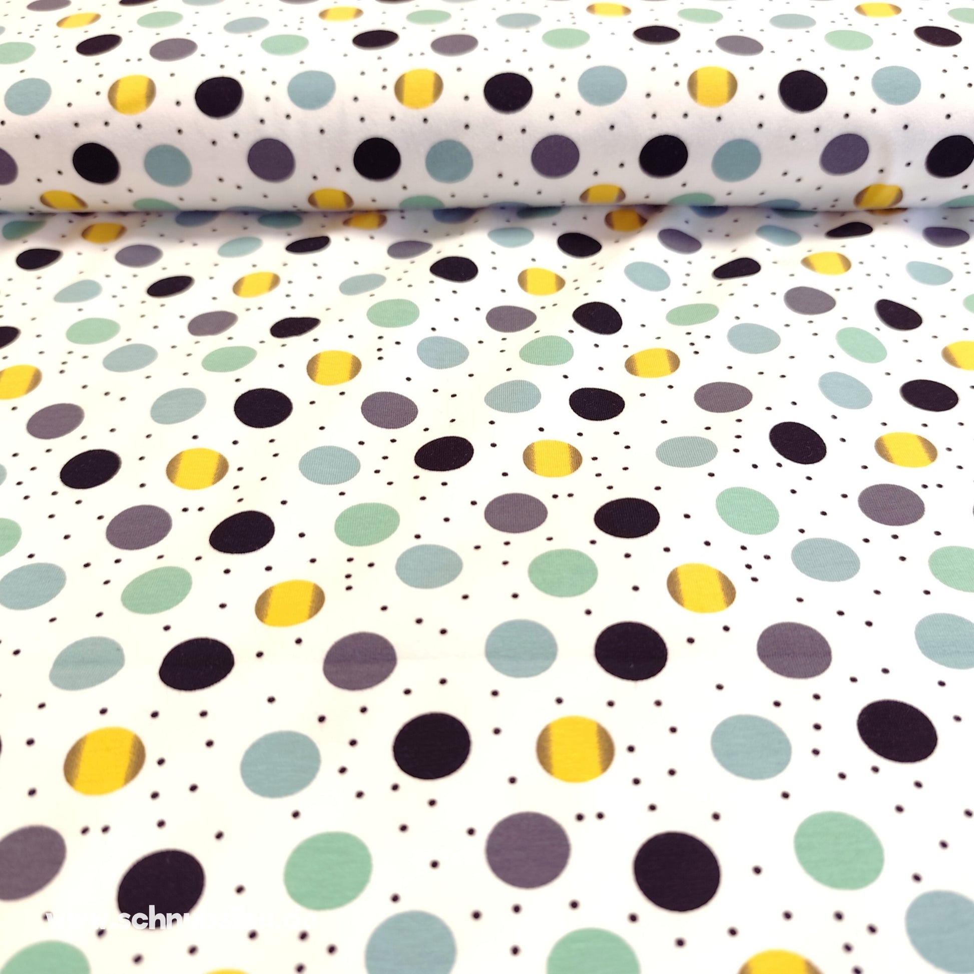 schnubsibu- Produktfoto-tupfenstoff -