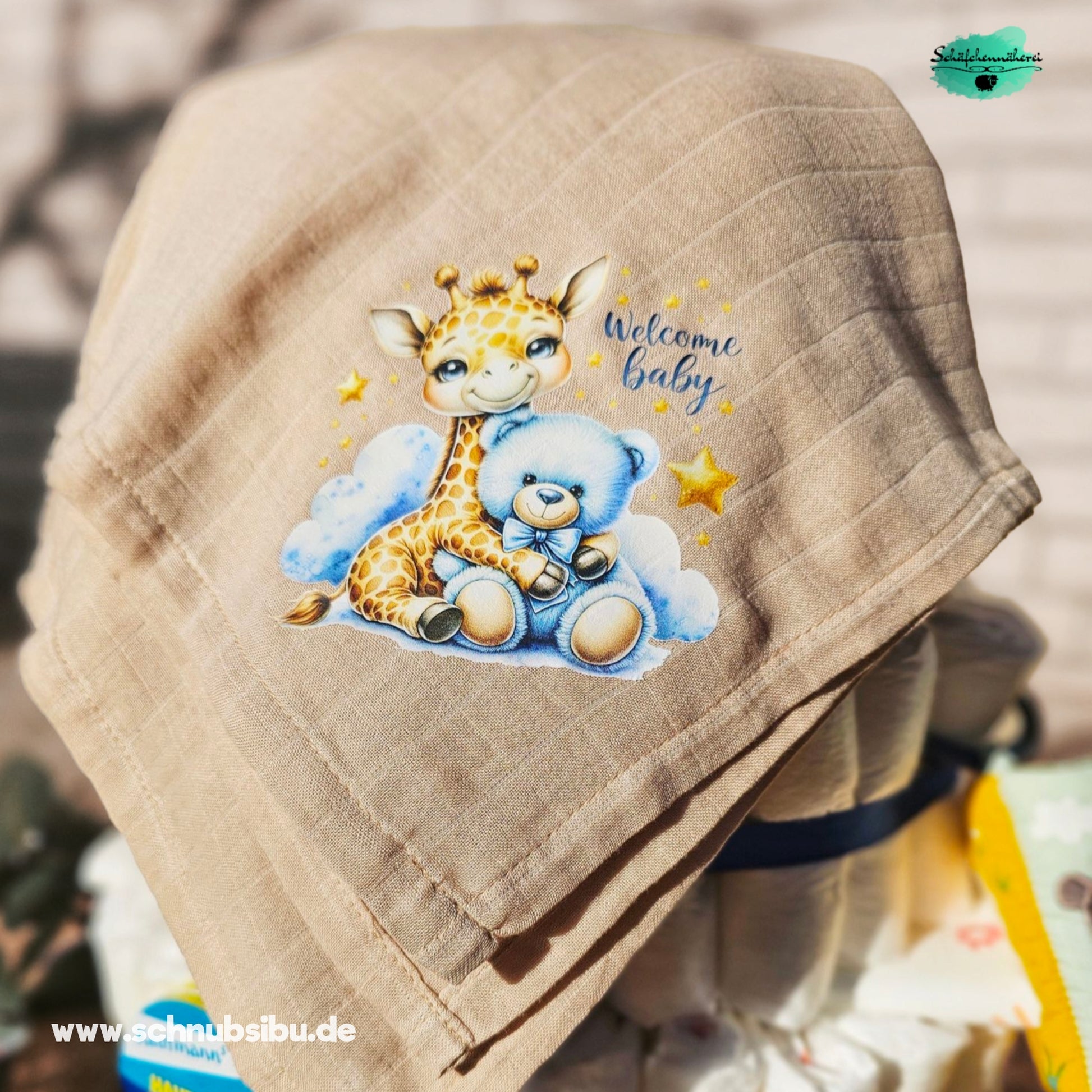 schnubsibu- Produktfoto_-_Babygiraffeblau03 -