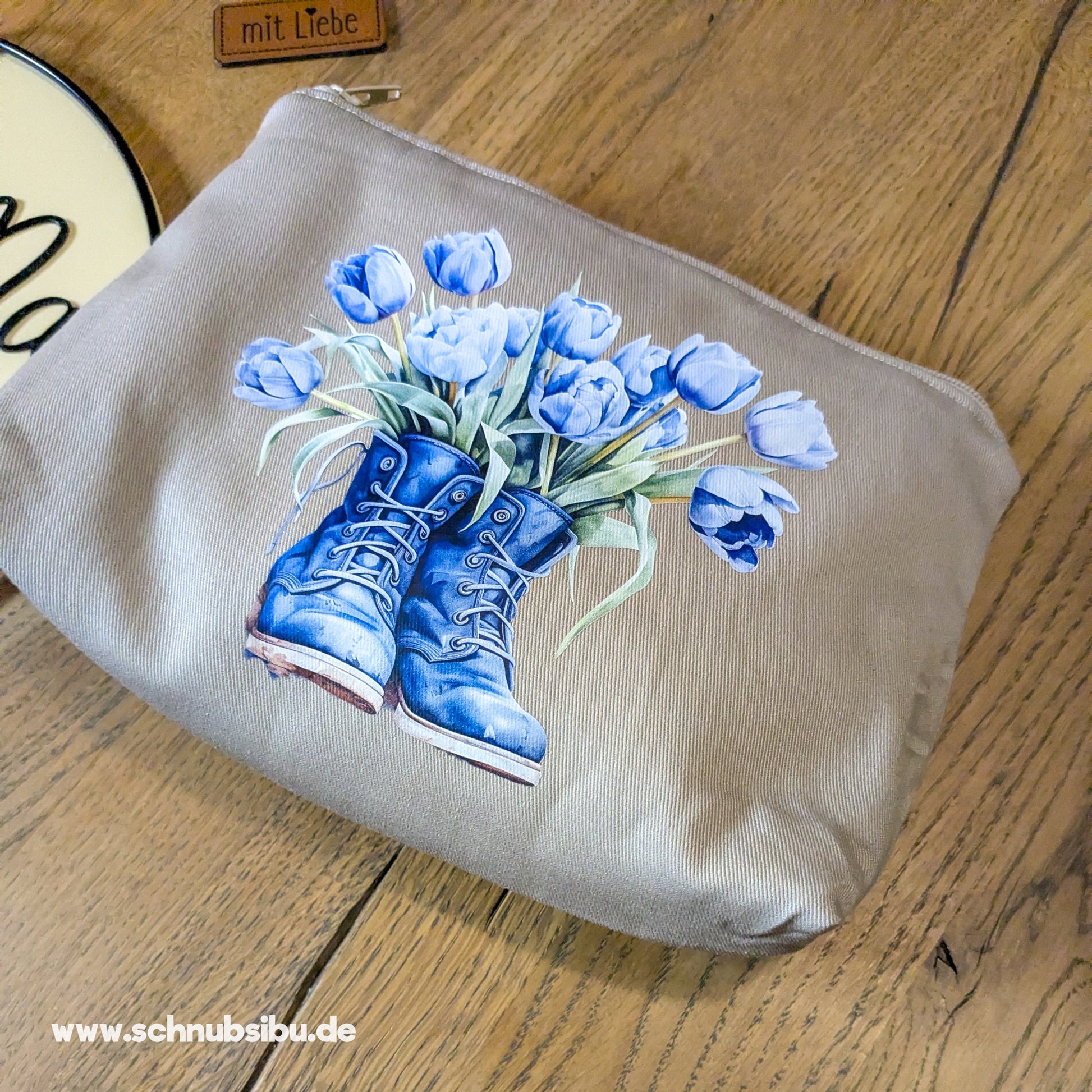 schnubsibu- Produktfoto_-_Blumen-Bootsblau01 -