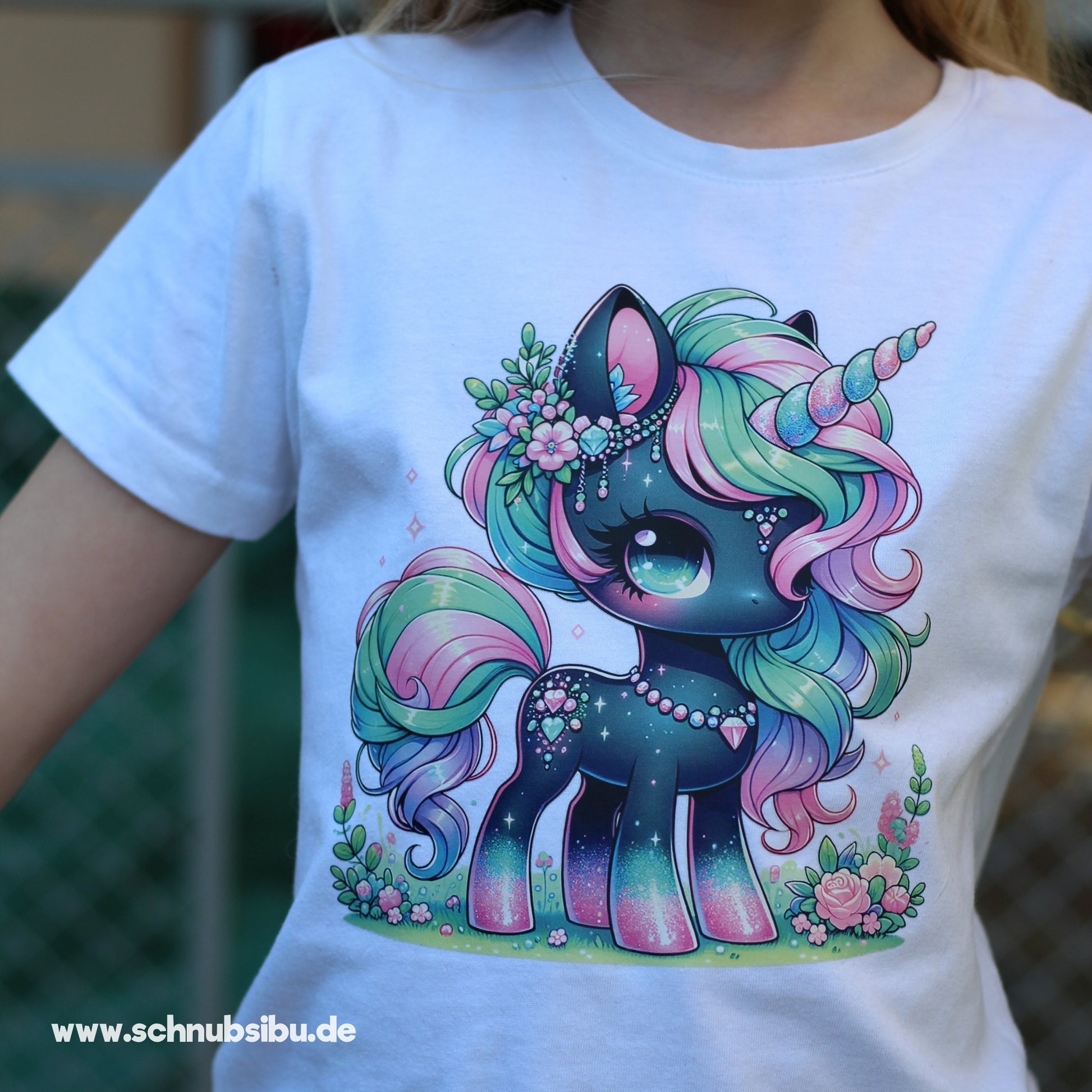 schnubsibu- Produktfoto_-_Einhorn_Black_Edition_02_3 -