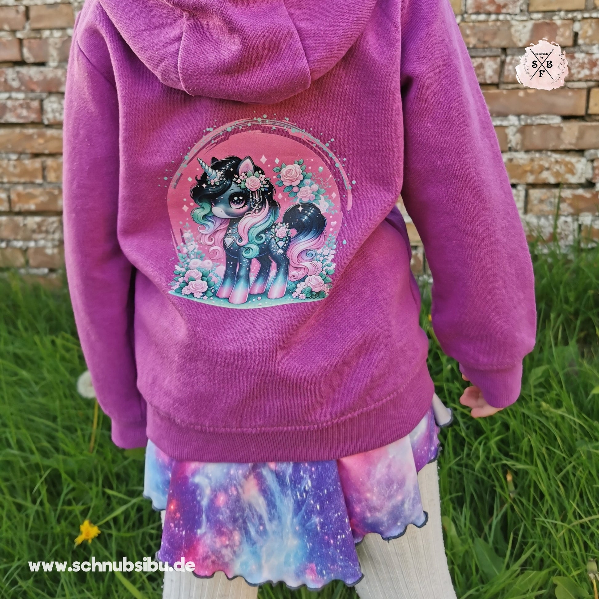 schnubsibu- Produktfoto_-_Einhorn_Black_Edition_08 -