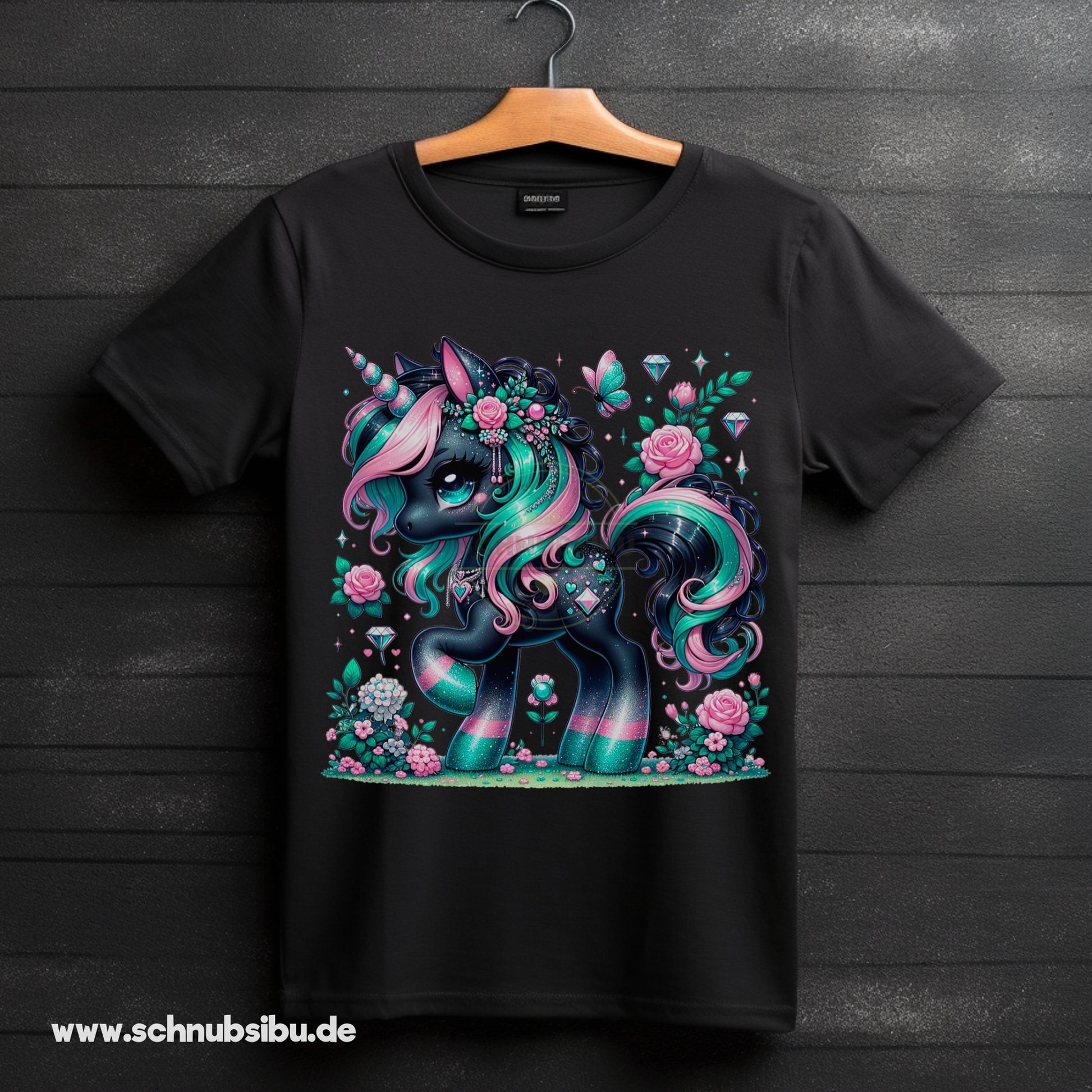 schnubsibu- Produktfoto_-_Mockup-Buegelbild-s-bedeinhorn04 -