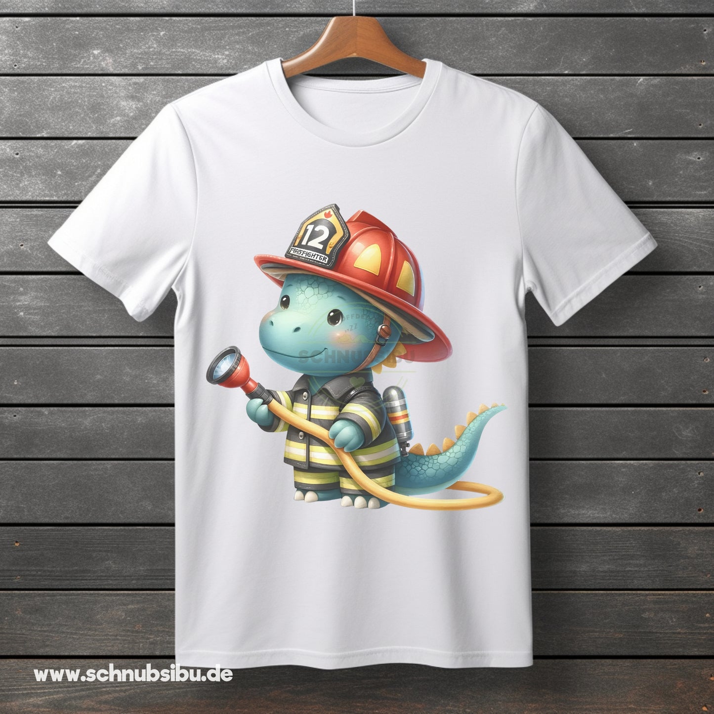 schnubsibu- Produktfoto_-_Mockup-Buegelbild-w-dinofeuerwehr -