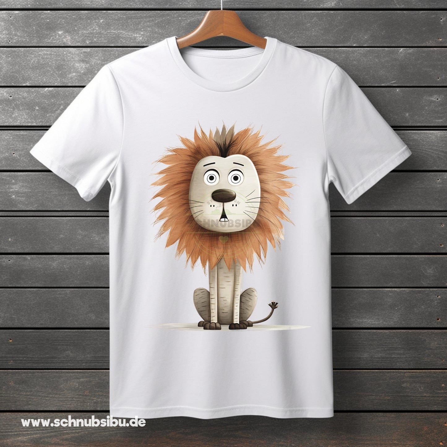 schnubsibu- Produktfoto_-_Mockup-Buegelbild-w-verruecktetiereloewe -