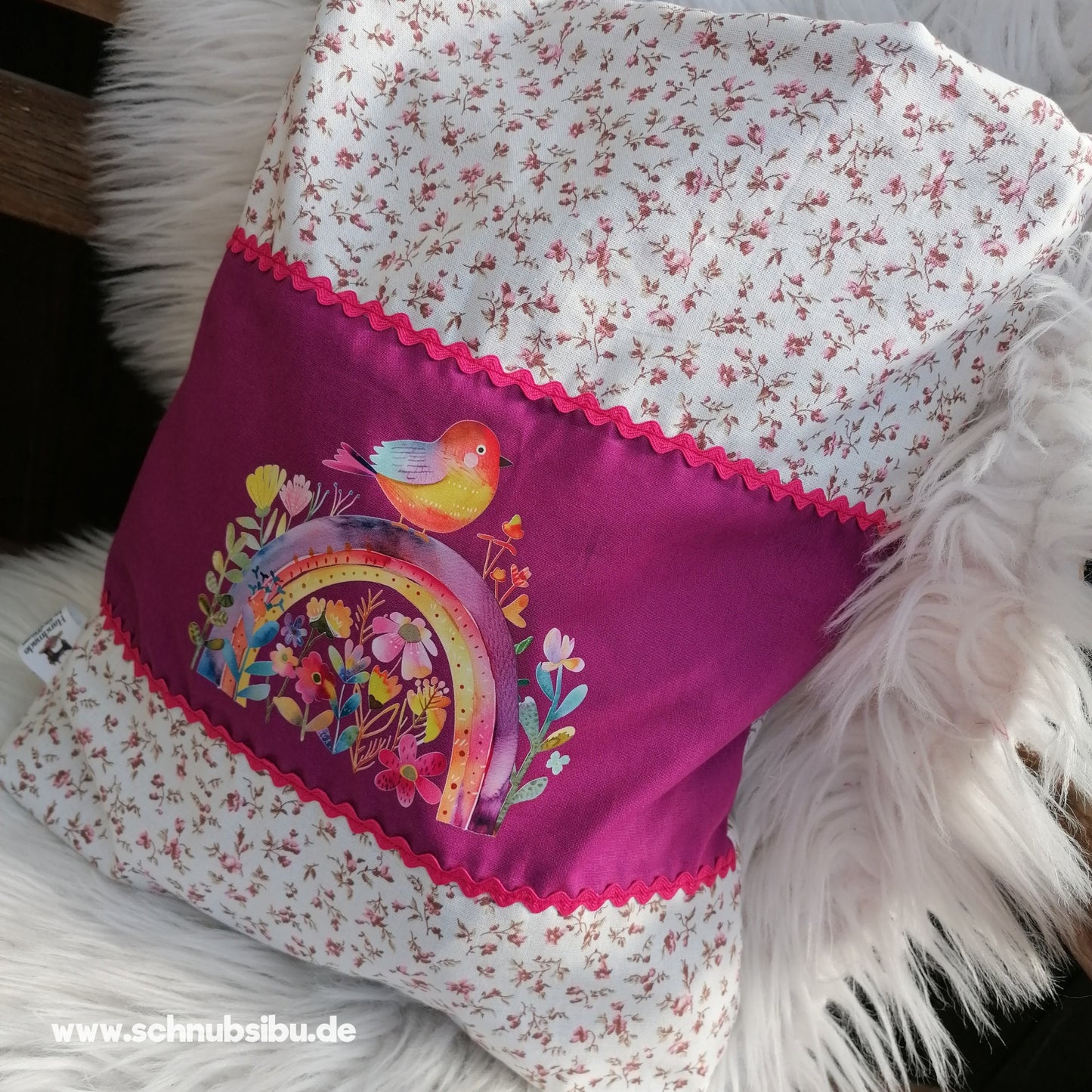 schnubsibu- Produktfoto_-_bbregenbogenfuehlingrosa03 -