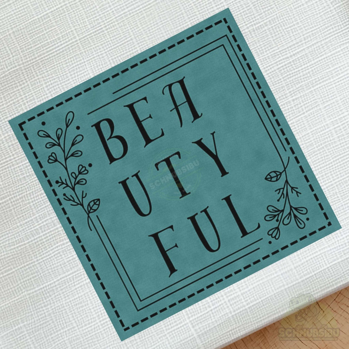 schnubsibu- schnubsibu-produktfoto-buegellabel-aufstoff-beautiful - türkis