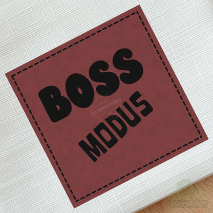 schnubsibu- schnubsibu-produktfoto-buegellabel-aufstoff-bossmodus - rot