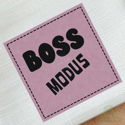 schnubsibu- schnubsibu-produktfoto-buegellabel-aufstoff-bossmodus_3 - rosa