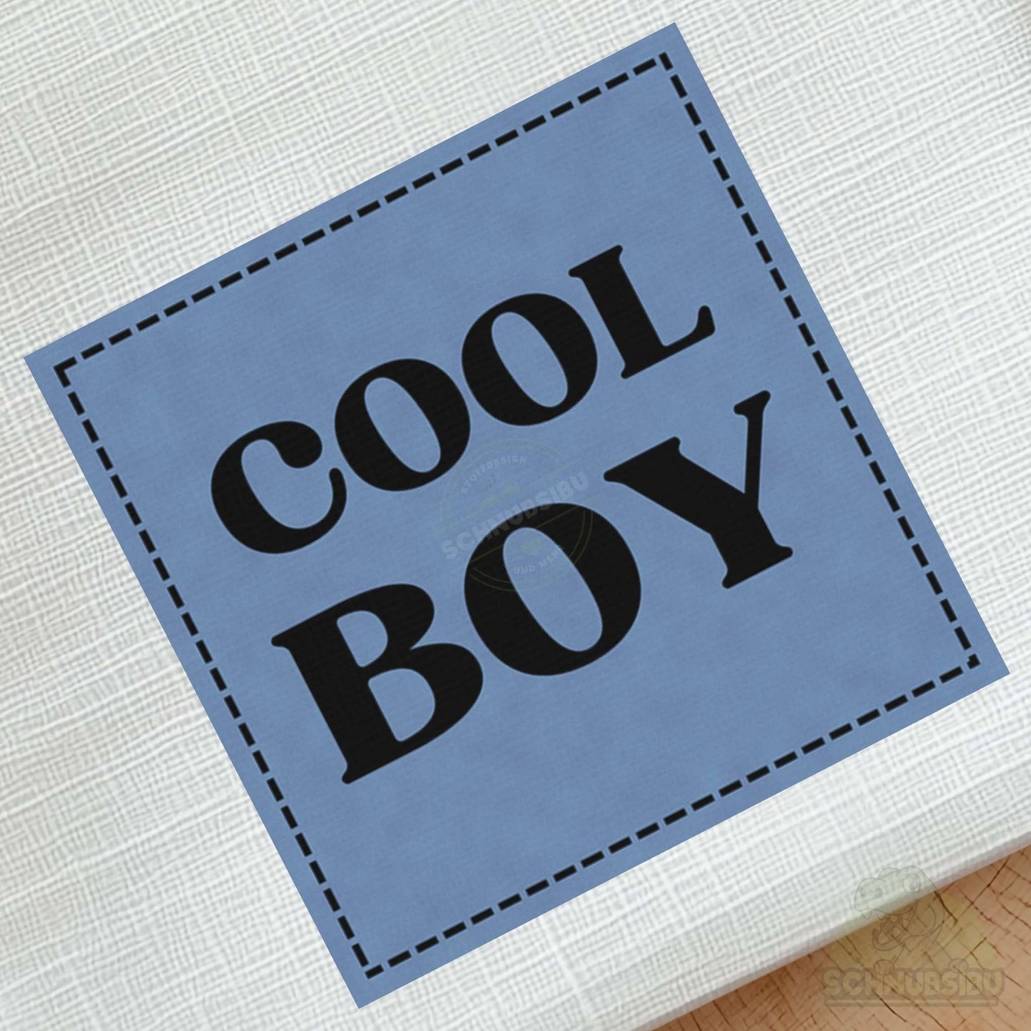 schnubsibu- schnubsibu-produktfoto-buegellabel-aufstoff-coolboy_5 - blau