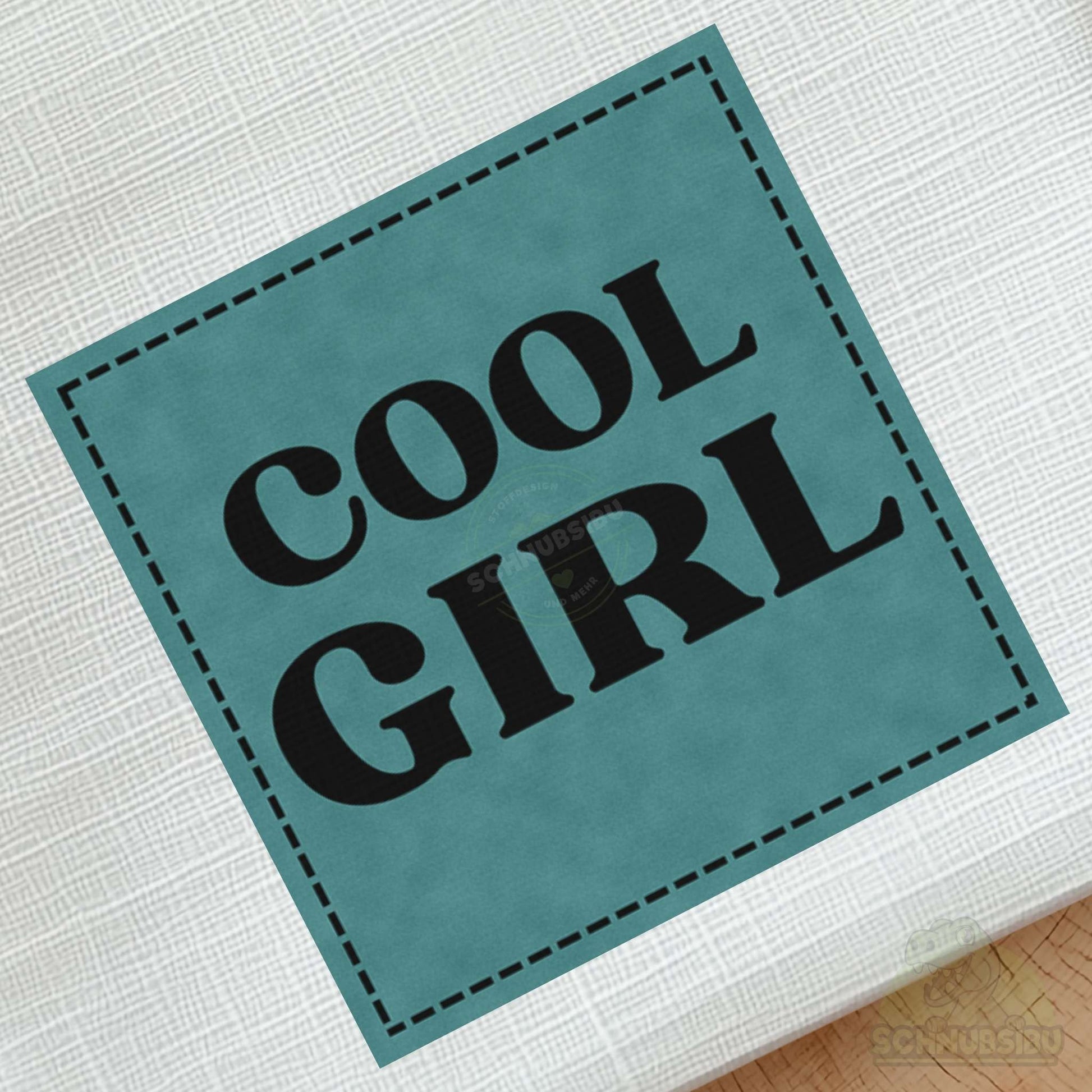 schnubsibu- schnubsibu-produktfoto-buegellabel-aufstoff-coolgirl_2 - türkis