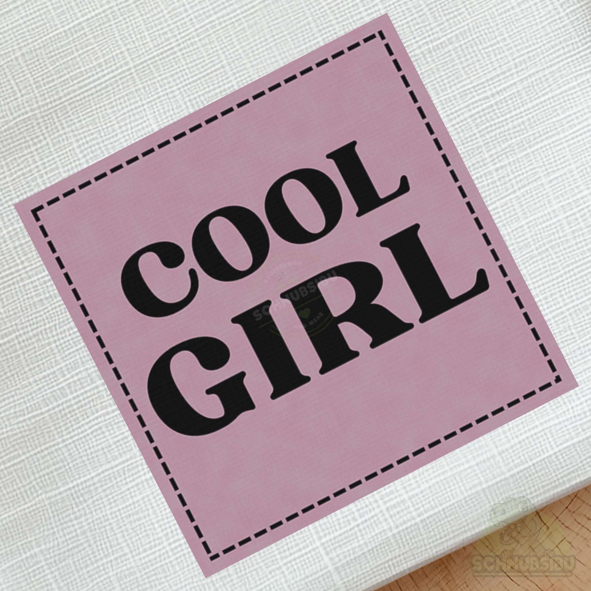 schnubsibu- schnubsibu-produktfoto-buegellabel-aufstoff-coolgirl_3 - rosa