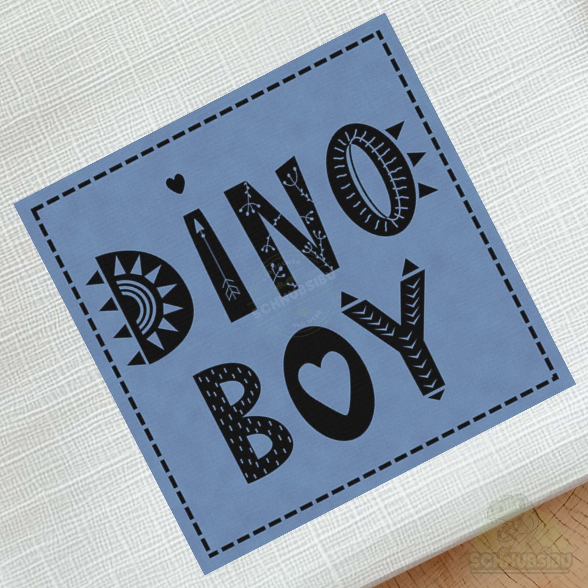 schnubsibu- schnubsibu-produktfoto-buegellabel-aufstoff-dinoboy_6 - blau