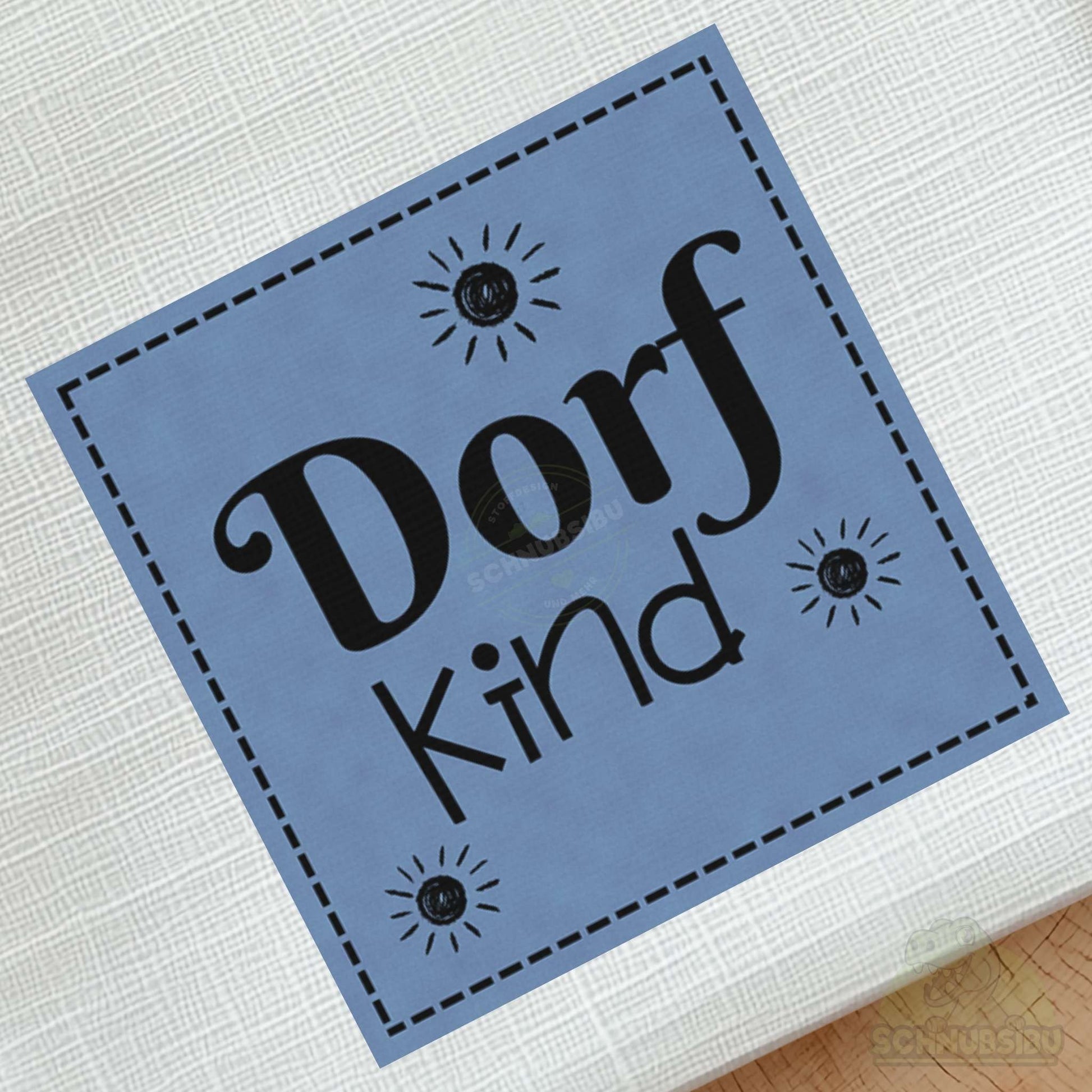 schnubsibu- schnubsibu-produktfoto-buegellabel-aufstoff-dorfkind_6 - blau