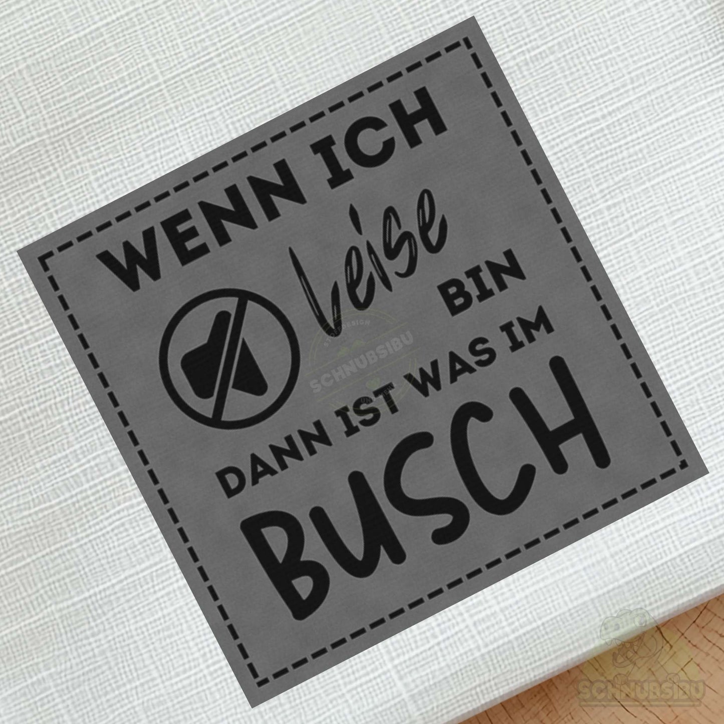 schnubsibu- schnubsibu-produktfoto-buegellabel-aufstoff-leise_4 - grau