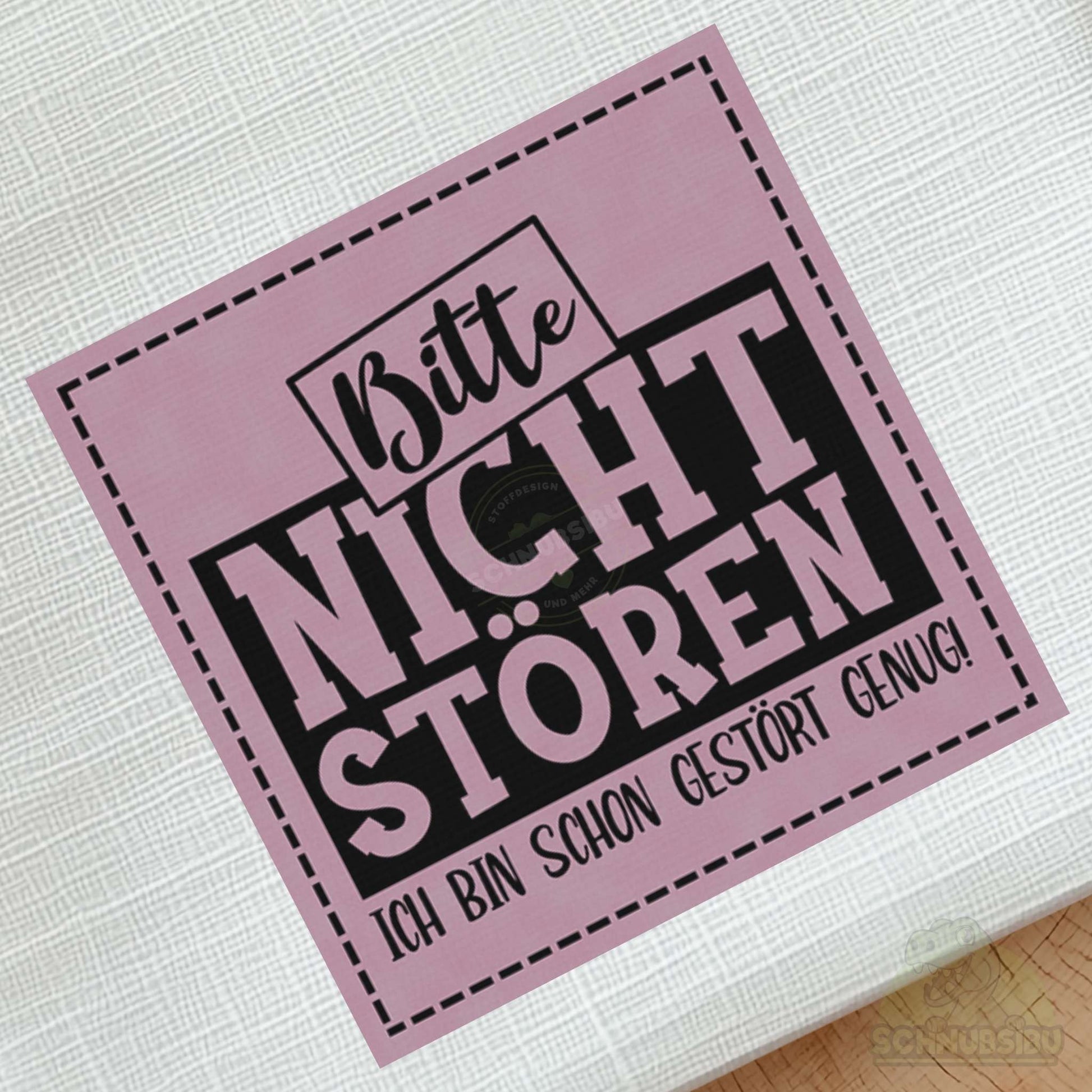 schnubsibu- schnubsibu-produktfoto-buegellabel-aufstoff-nichtstoeren_2 - rosa