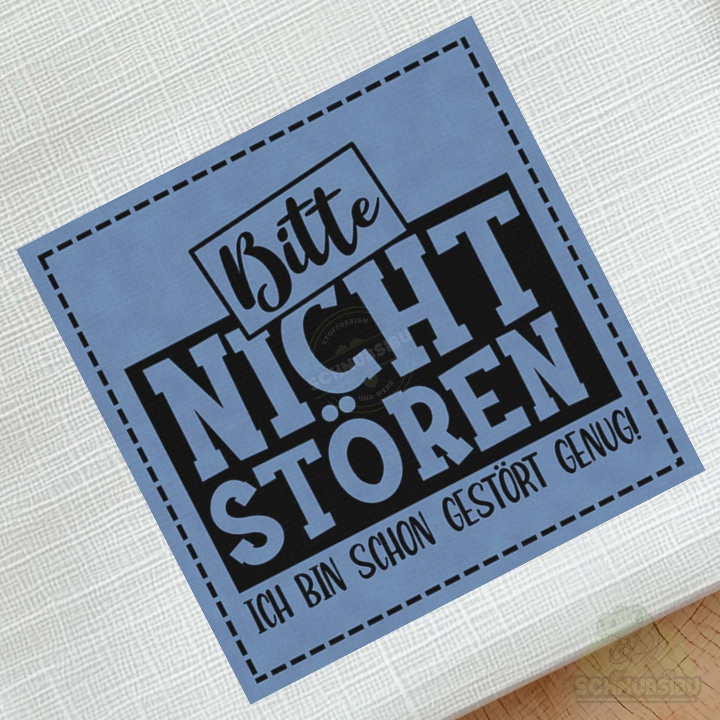 schnubsibu- schnubsibu-produktfoto-buegellabel-aufstoff-nichtstoeren_3 - blau
