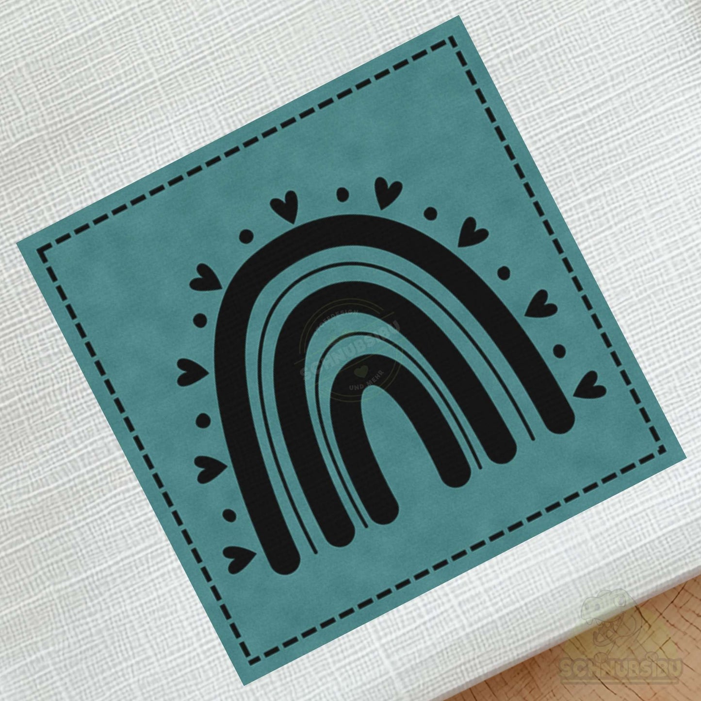 schnubsibu- schnubsibu-produktfoto-buegellabel-aufstoff-regenbogen_2 - türkis