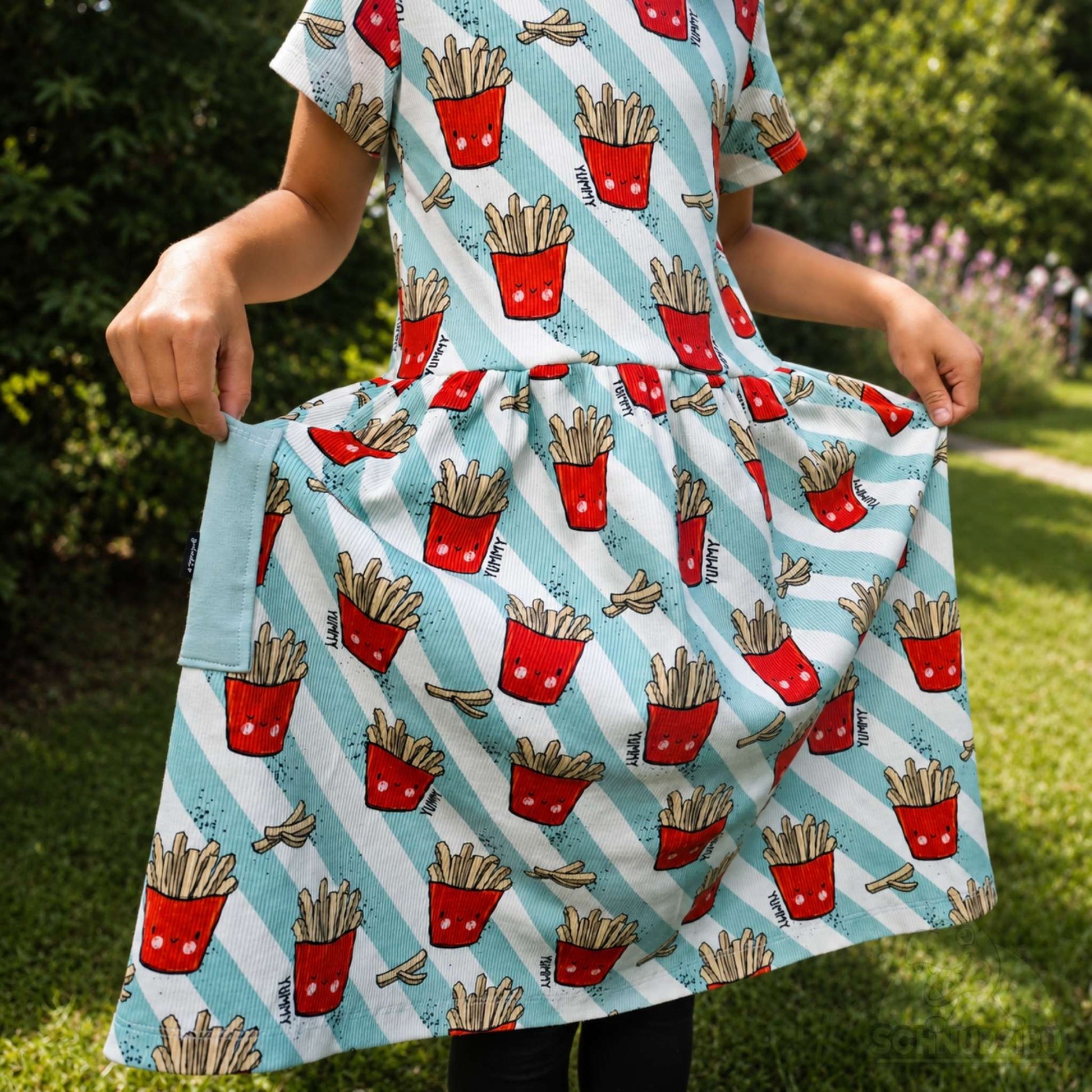 schnubsibu- schnubsibu-produktfoto-pommesfred-tragebild_2 -